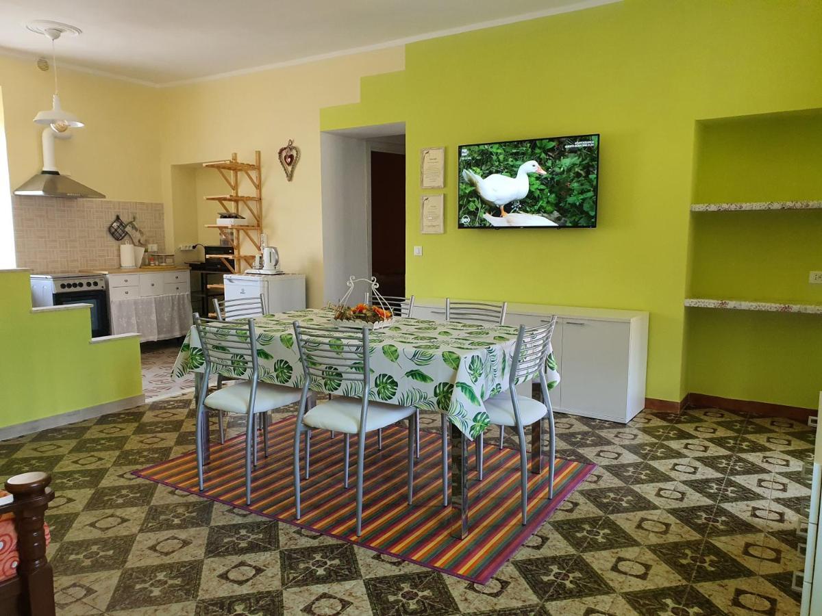 Casa Soggiorno Il Quetzales Valenza Exterior foto