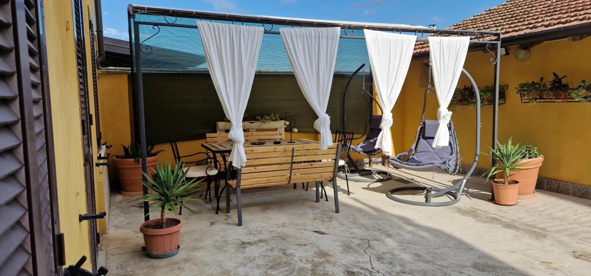 Casa Soggiorno Il Quetzales Valenza Exterior foto